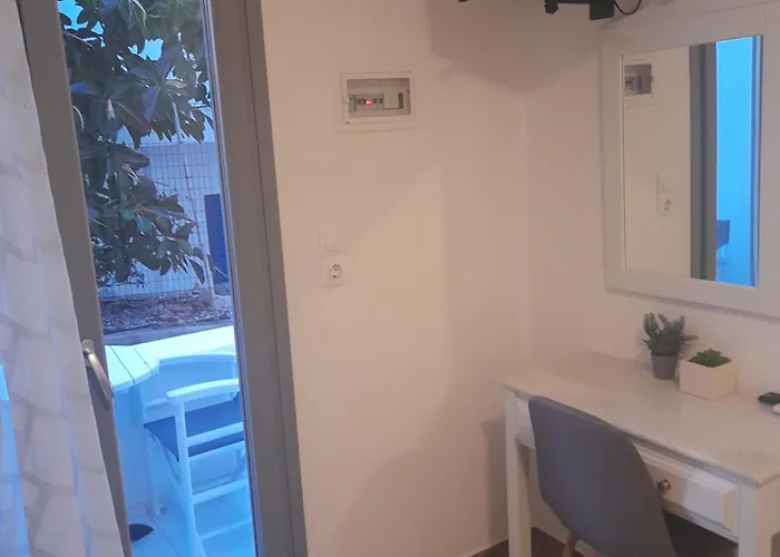 Happy Days & * Ίος