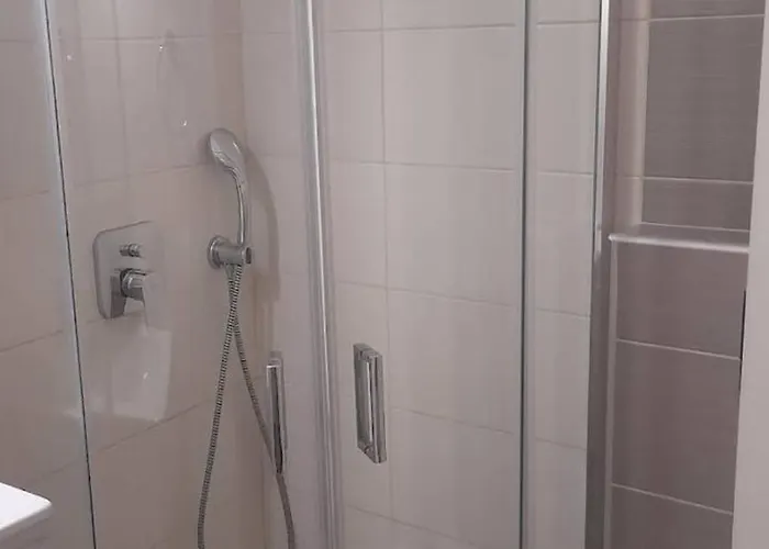 Happy Days & Διαμέρισμα